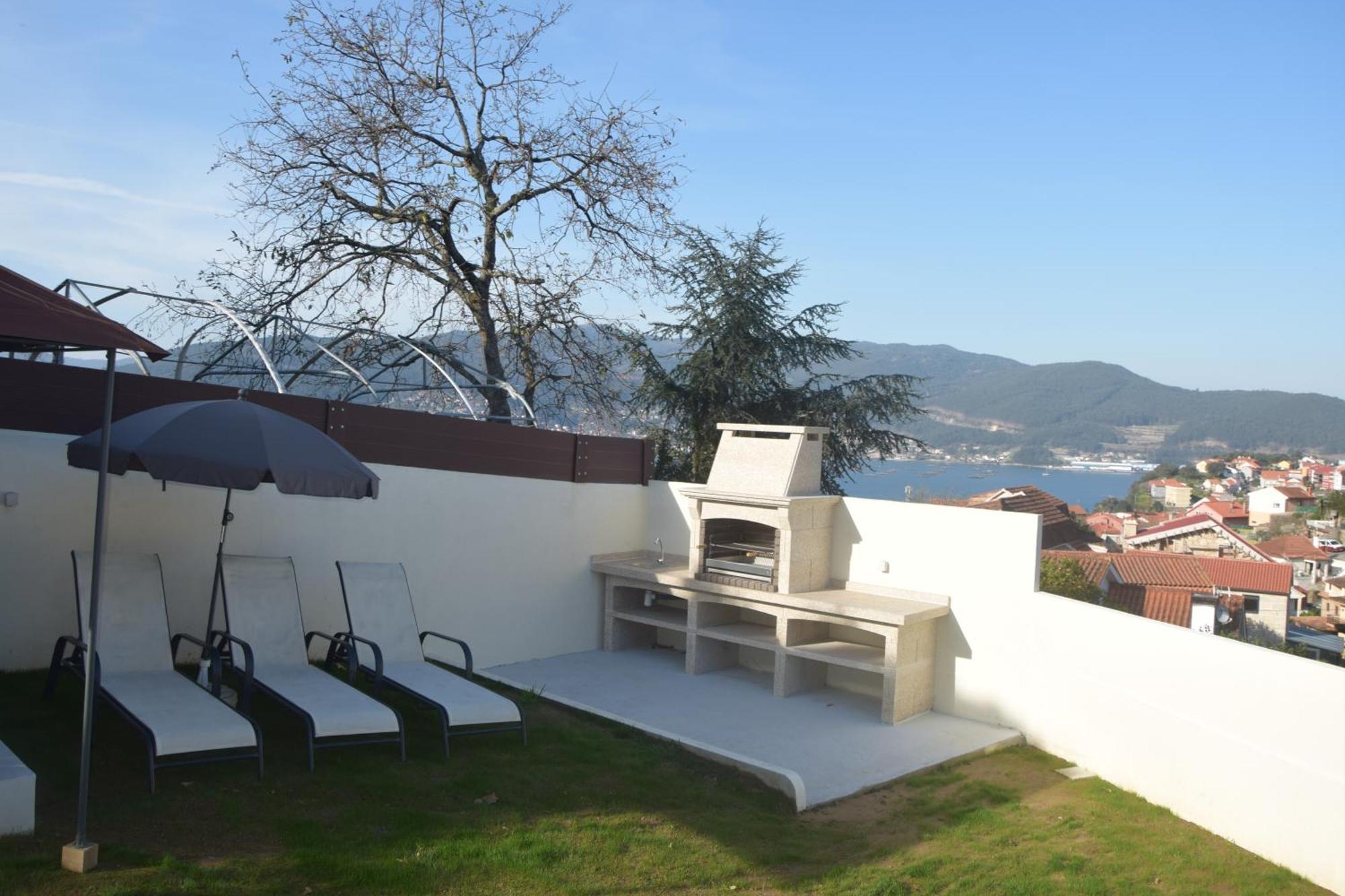 Вилла Casa En Chapela, Con Vistas A La Ria De Виго Экстерьер фото